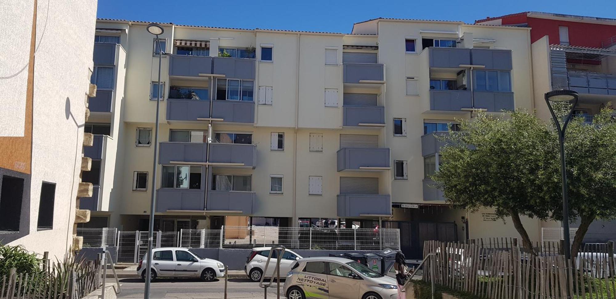 Le Venizio - Classe 2 Etoiles - T2 Climatise, Avec Terrasse, Parking, Pret De Velos, 10 Minutes A Pied Gare Et Centre Ville Sete Luaran gambar