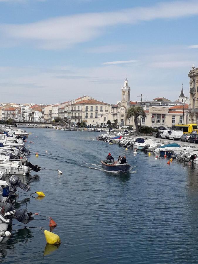 Le Venizio Apartment Sete Luaran gambar